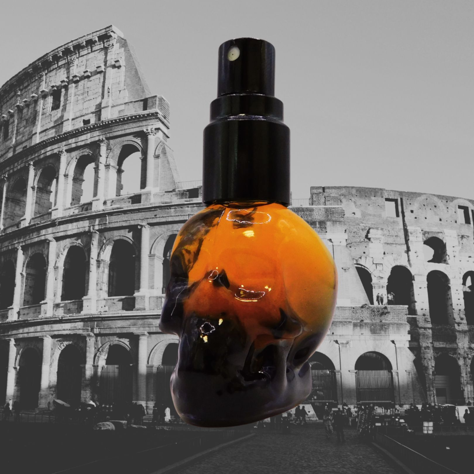 Bild von Pestilentia Patchouli, Parfum Intense, im süßen Skull-Sprühflakon, 8ml, zwei Jahre gereift!